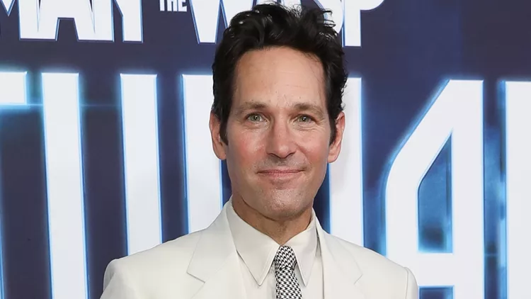 Ο Paul Rudd για τα μαθήματα που πήρε από τον πατέρα του | 'Πιστεύω ότι πρέπει να συμπεριφέρεσαι στους ανθρώπους όπως θα ήθελες να σου φέρονται'