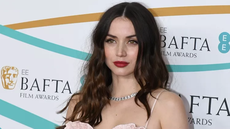 Ana De Armas | 'Αν ήταν στο χέρι μου, θα διέγραφα το Instagram αυτήν τη στιγμή'