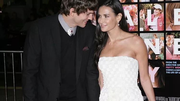 ARCHIVE PHOTOS Ashton Kutcher finally files divorce from Demi Moore