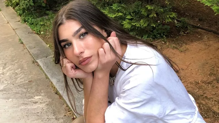 Χρύσα Μιχαλοπούλου