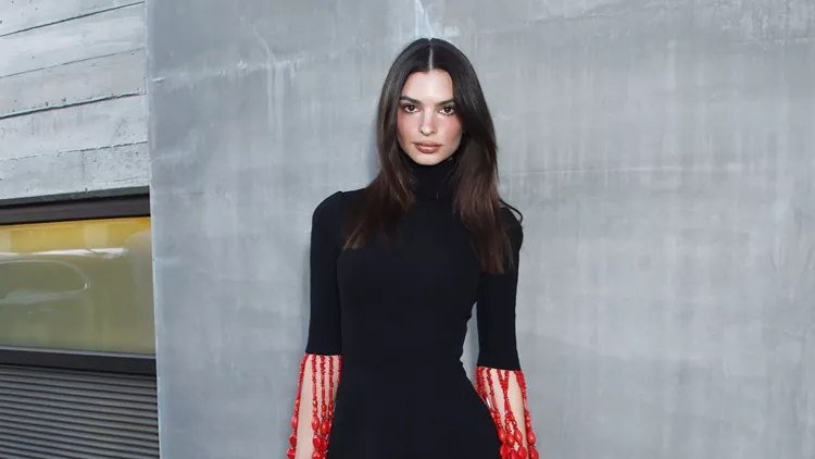 Emily Ratajkowski