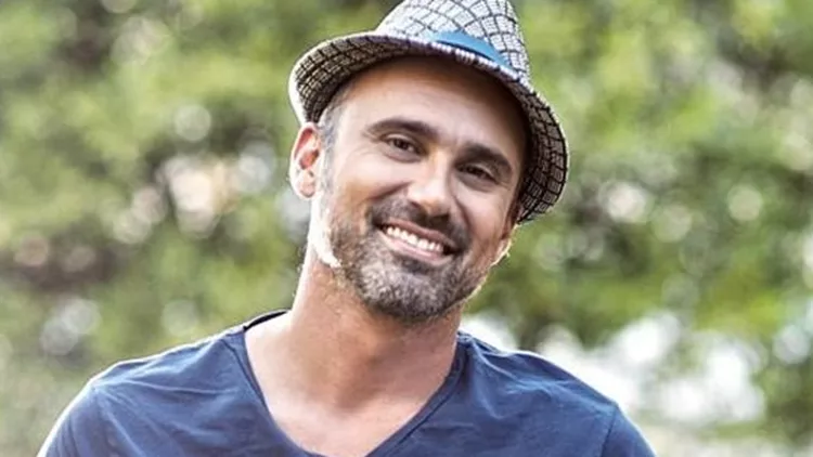 Γιώργος Καπουτζίδης