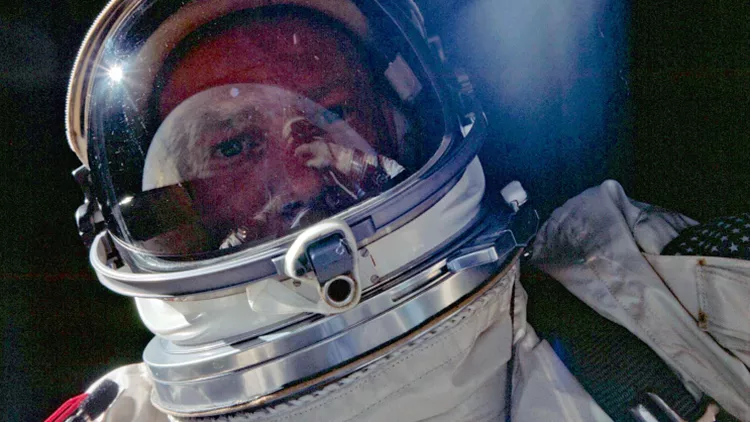 Vintage selfie στο διάστημα