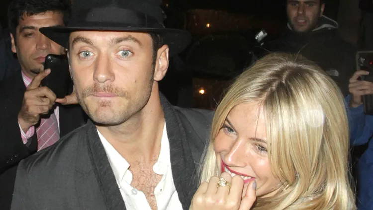 Jude Law - Sienna Miller