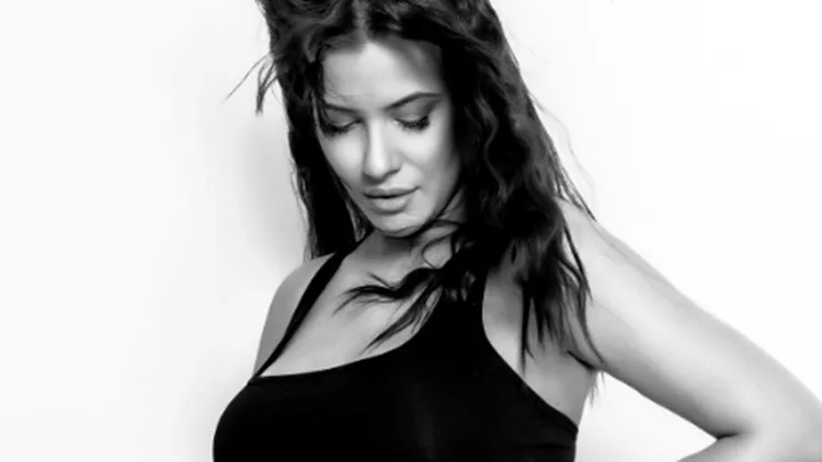 Λάουρα Νάργες