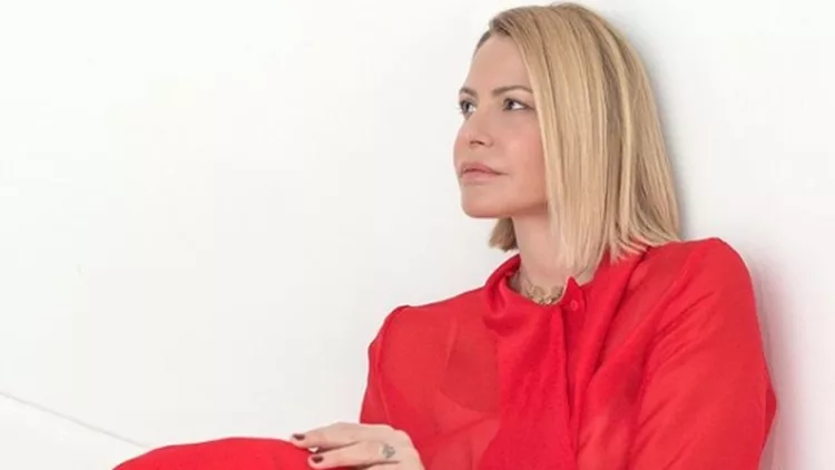 Τζένη Μπαλατσινού