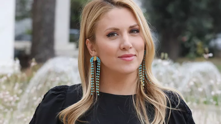 φωτεινή πετρογιάννη