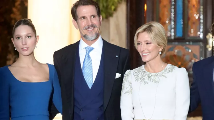 Marie Chantal & Μαρία Ολυμπία Γλίξμπουργκ | Τα κομψά looks μητέρας και κόρης την ημέρα των Χριστουγέννων