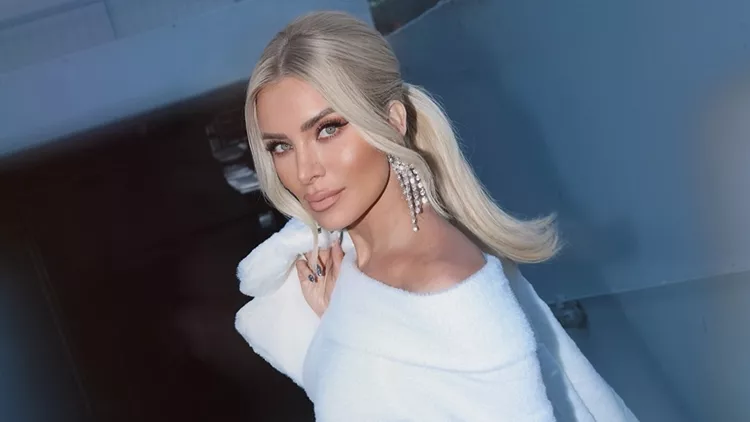 Κατερίνα Καινούργιου κεντρική