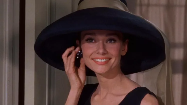 audrey hepburn, breakfast at tiffanys