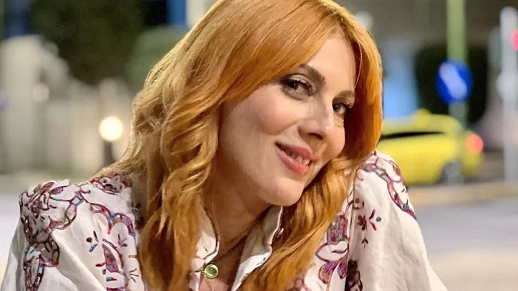 Σμαράγδα Καρύδη