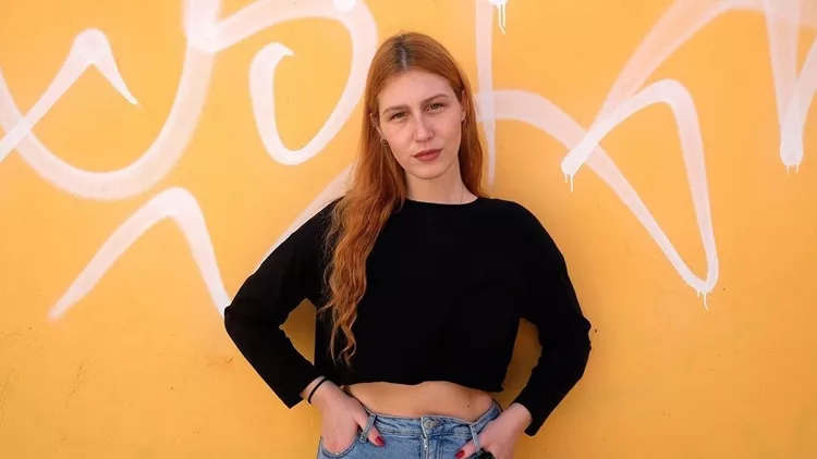 Θαλασσινή Μποσταντζόγλου