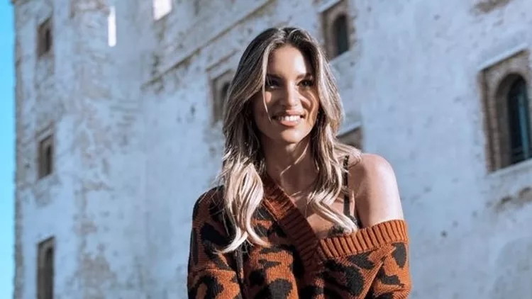 Αθηνά Οικονομάκου