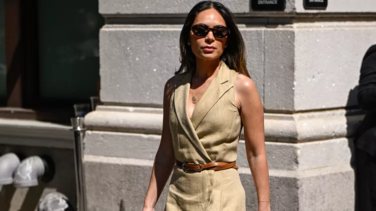 Τα ιδανικά φορέματα για κομψό officewear το καλοκαίρι