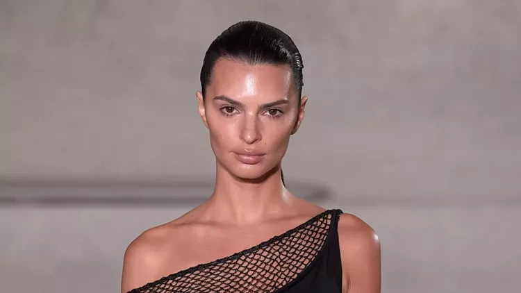 Emily Ratajkowski