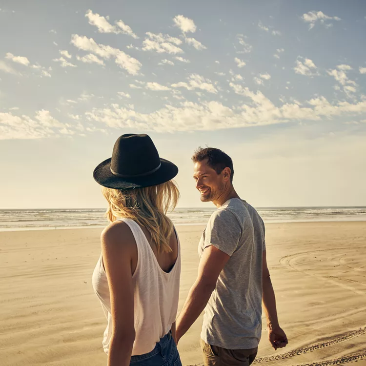 summer beach couple