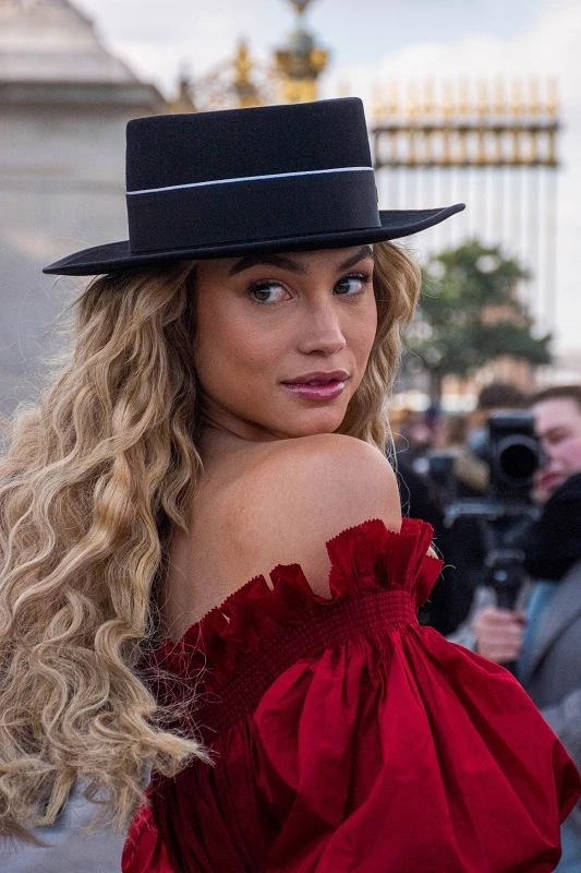 κουρέματα 2023 γυναικεία