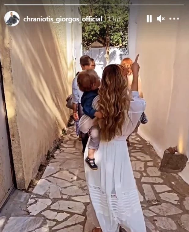 χτενίσματα για βάπτιση μαμά