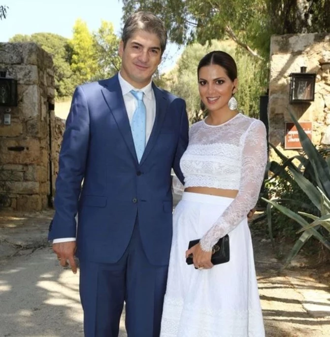 χτενίσματα για βάπτιση μαμά
