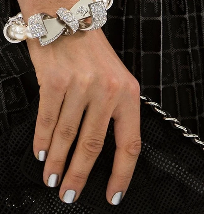 chanel-nails