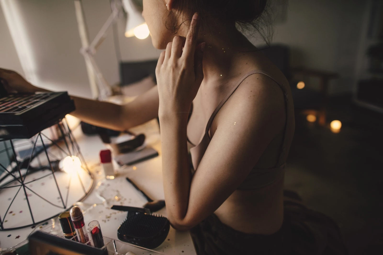 Σπασμένο νύχι, κάψιμο, φουσκάλα: Οι πιο sos beauty λύσεις της τελευταίας στιγμής