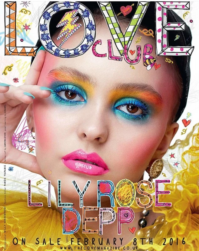 Lily- Rose Depp: Το πρώτο της εξώφυλλο σε περιοδικό μόδας είναι βγαλμένο από τα 80s!