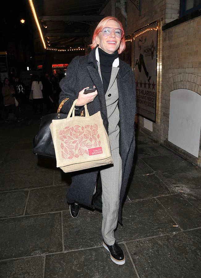 Cate Blanchett sports new Bright Pink hairdo while taking a stroll in London, London UK, 23 March 2016, Photo by Brett D. Cove Pictured: Cate Blanchett Ref: SPL1251605 230316 Picture by: Brett D. Cove / Splash News Splash News and Pictures Los Angeles: 310-821-2666 New York: 212-619-2666 London: 870-934-2666 photodesk@splashnews.com 