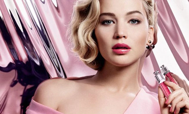 Jennifer Lawrence: Εντυπωσιακή στις δύο νέες καμπάνιες του Dior