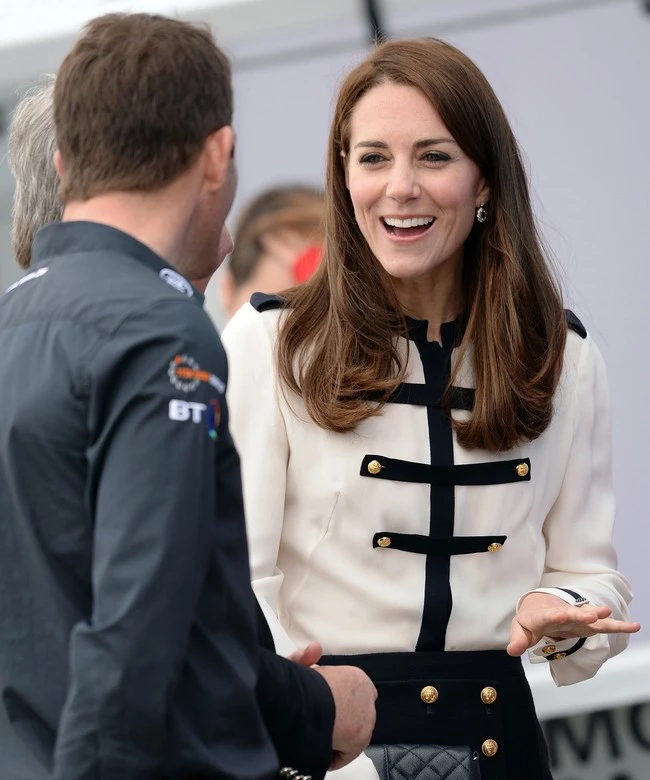 The Duchess of Cambridge visits Land Rover BAR in Portsmouth, Hampshire, UK, on the 20th May 2016. Pictured: Ben Ainslie, Duchess of Cambridge, Catherine, Kate Middleton Ref: SPL1285848 200516 Picture by: James Whatling Splash News and Pictures Los Angeles:310-821-2666 New York: 212-619-2666 London: 870-934-2666 photodesk@splashnews.com 