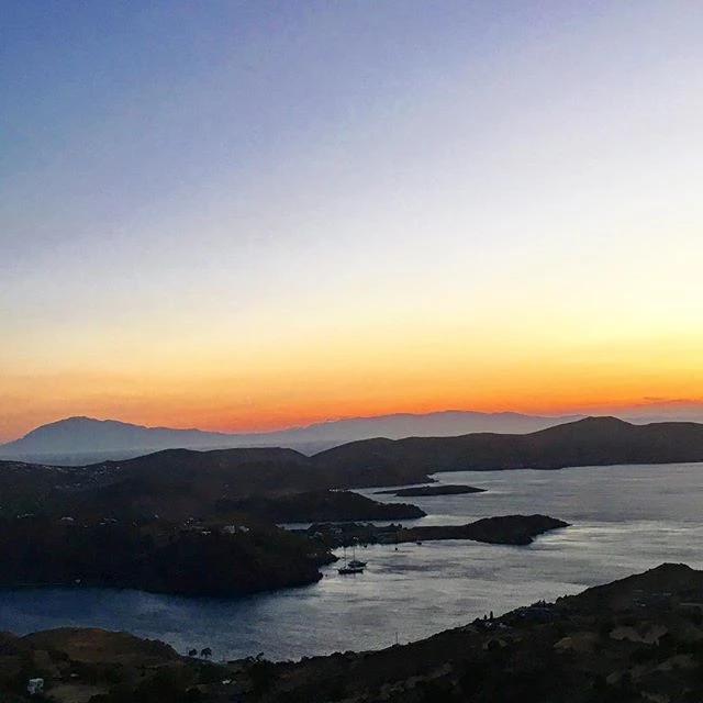 Τζένη Μπαλατσινού: Επόμενος σταθμός διακοπών η Πάτμος!