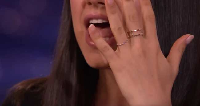 Mila Kunis: Το δαχτυλίδι αρραβώνων της κόστισε πολύ λιγότερο απ'όσο νομίζεις
