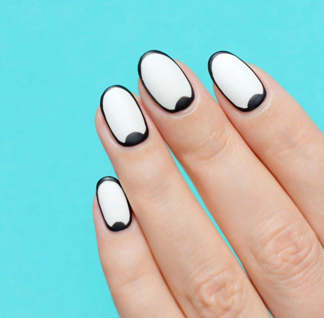 #maniMonday: Έτσι θα πετύχεις κι εσύ το trend των graphic nails