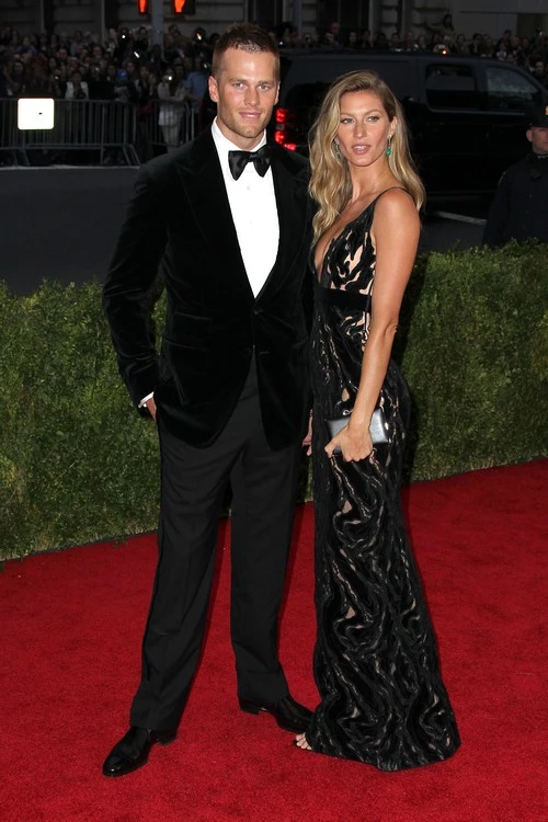 2014 Costume Institute Benefit at the Metropolitian Museum of Art Red Carpet. Pictured: Gisele Bundchen, Tom Brady Ref: SPL751945 060514 Picture by: All Access Photo/Splash News Splash News and Pictures Los Angeles:310-821-2666 New York: 212-619-2666 London: 870-934-2666 photodesk@splashnews.com 