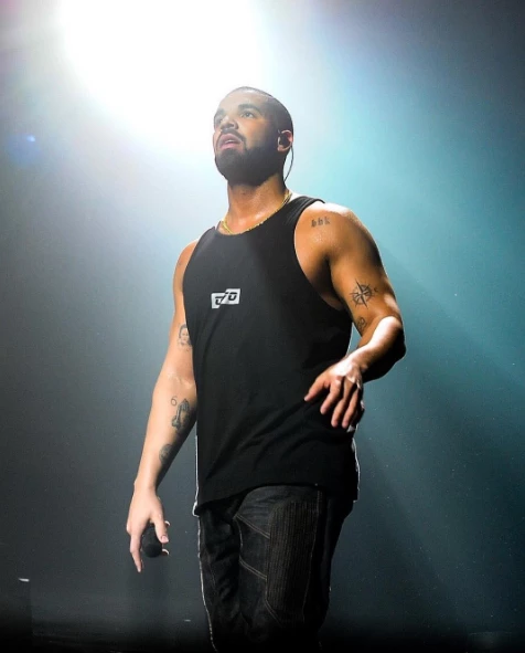 Drake: Κατάφερε να σπάσει το ρεκόρ του Michael Jackson