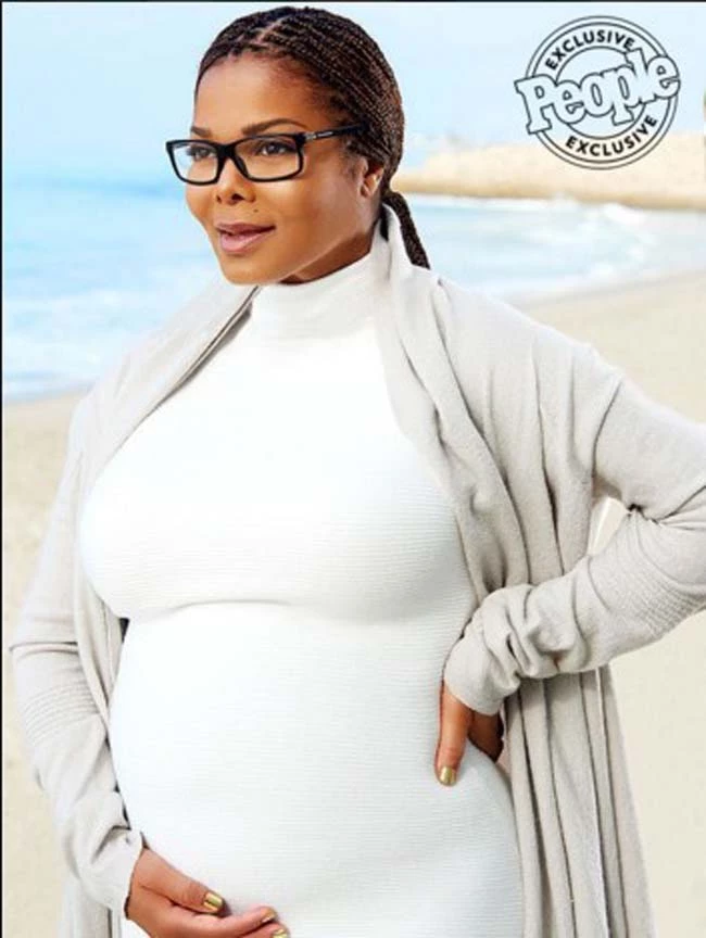 Η διάσημη τραγουδίστρια μόλις επιβεβαίωσε την εγκυμοσύνη της