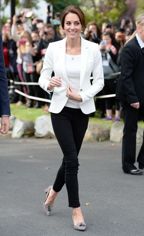 Kate Middleton: Πόσο κόστισε ενδυματολογικά το ταξίδι της στον Καναδά;