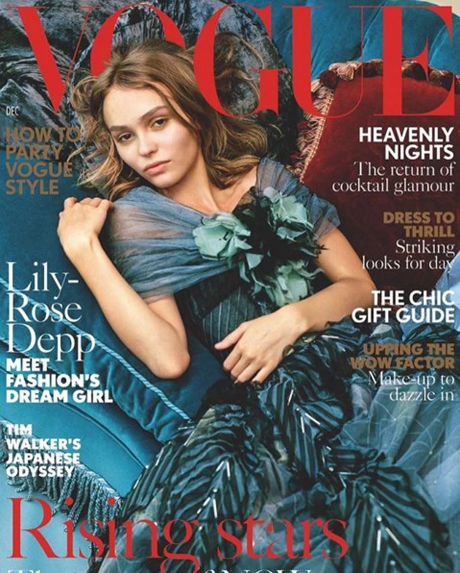 Lily-Rose Depp: Μιλάει για τους γονείς της στην πρώτη της συνέντευξη για τη Vogue