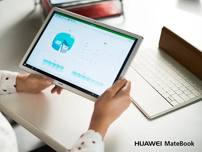 Miss Chic: Το Huawei MateBook είναι το πιο κομψό gadget της χρονιάς!