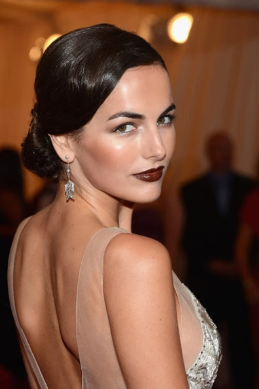 how-to-rock-dark-lips-15-best-examples-from-celebrities-11