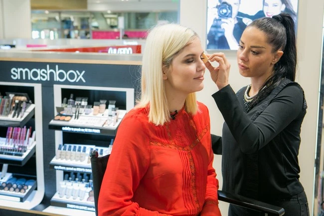 The Beauty Challenge by Smashbox: Oι νικήτριες μαθαίνουν τα μυστικά του contouring! - εικόνα 4