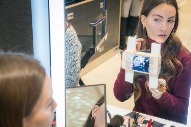 The Beauty Challenge by Smashbox: Oι νικήτριες μαθαίνουν τα μυστικά του contouring! - εικόνα 7