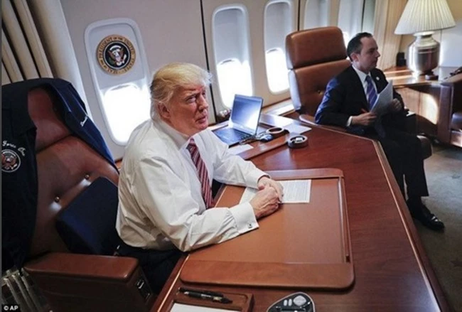 Donald Trump: Έκανε το πρώτο του ταξίδι με το Air Force One!