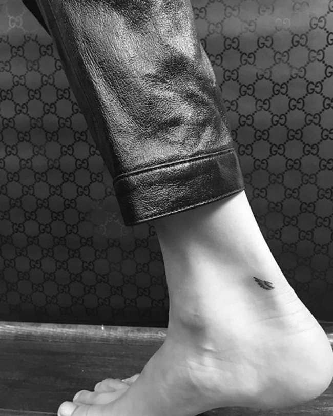 Bella Hadid: Αυτά είναι τα νέα της πανέμορφα τατουάζ - εικόνα 2