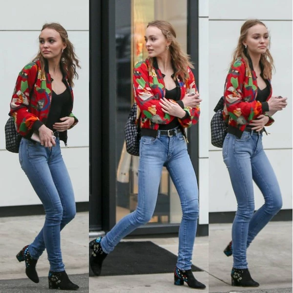 Lily Rose Depp: Φοράει vintage Chanel με τον πιο σύγχρονο τρόπο