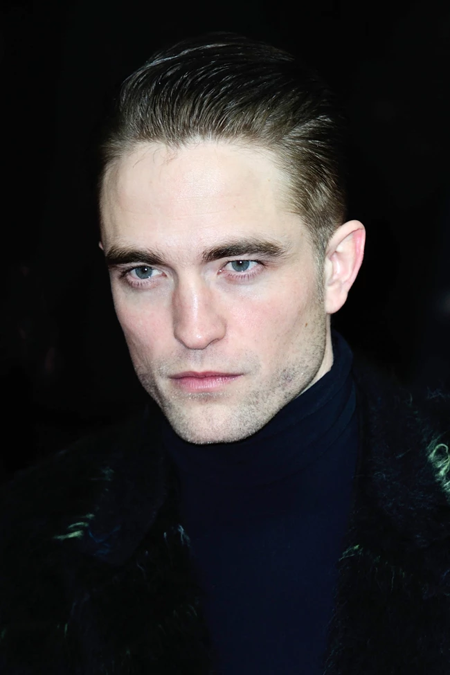 Robert Pattinson, Sienna Miller: Με αλλαγμένη εμφάνιση στην πρεμιέρα The Lost City of Z - εικόνα 2