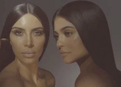 Επιτέλους, η απόλυτη συνεργασία: Kim Kardashian και Kylie Cosmetics!