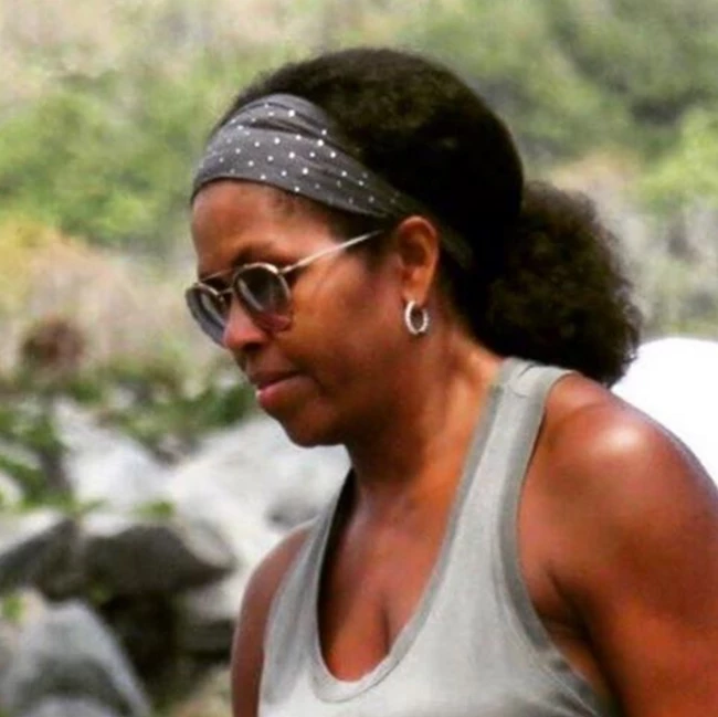 Michelle Obama: Εσύ έχεις δει τα φυσικά της μαλλιά;