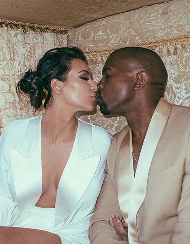 Kim Kardashian: Έτσι γιόρτασε την επέτειο του γάμου της με τον Kanye West