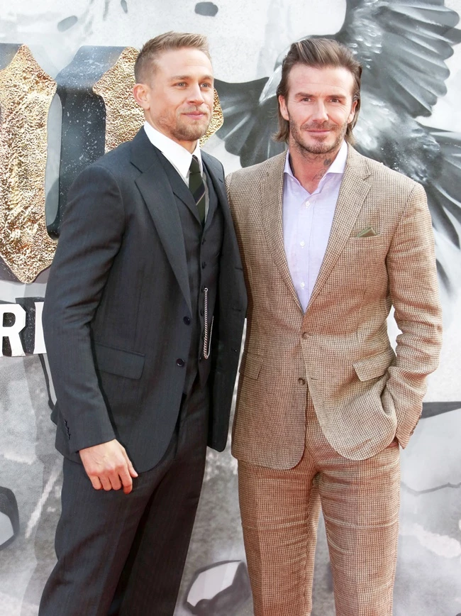 David Beckham: Με το γιο του στην επίσημη πρεμιέρα του “King Arthur”