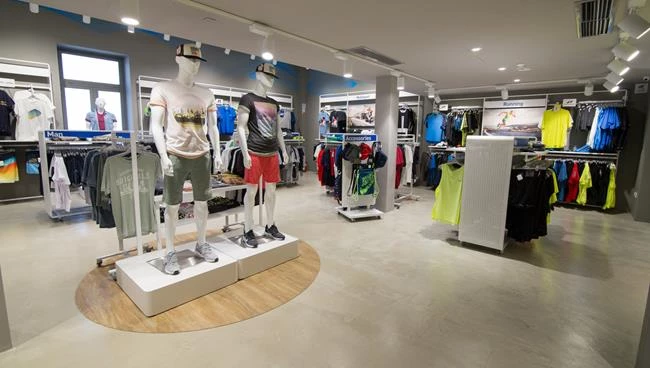 INTERSPORT: Το νέο της κατάστημα είναι ένας "ναός" του sportswear! - εικόνα 5
